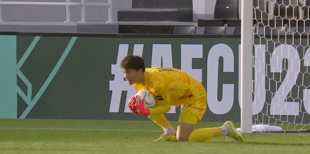 开云体育下载-国足新长城?李昊U23亚洲杯3场零封 扑单刀+拒自家队友头槌“乌龙”