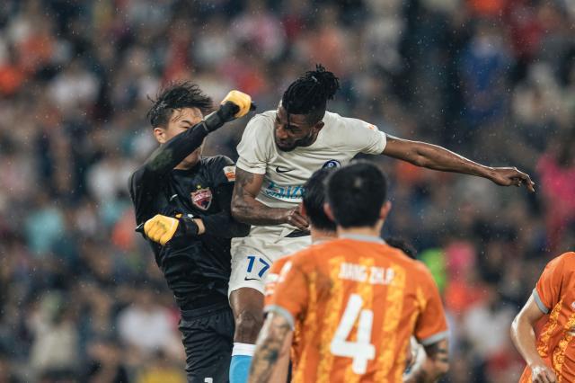 1691286470820026184.jpg 开云体育-大连人赛季两胜间隔112天 想赢球必须满足一条件