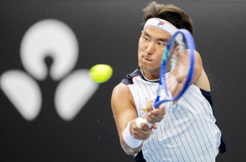 kaiyun-商竣程晋级澳网男单第二轮,袁悦不敌2号种子斯瓦泰克