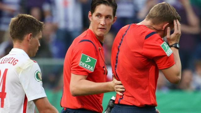 打火机引发的丑闻：德国足协体育法庭判波鸿2比0胜